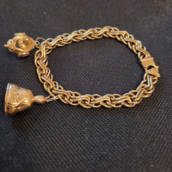 14k Gold Charm Bracelet - Picture 3 of 8